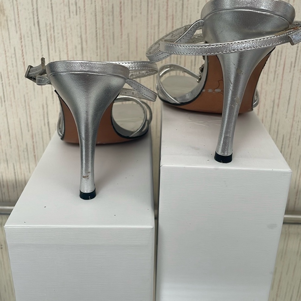 Stuart Weitzman Silver Heeled Sandals with Crystal Embellishments - Picture 4 of 5